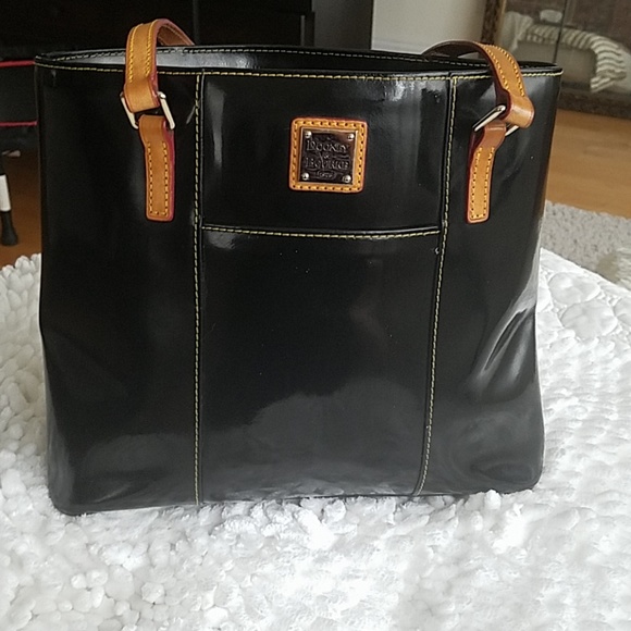 Dooney & Bourke Handbags - Dooney and bourke bag